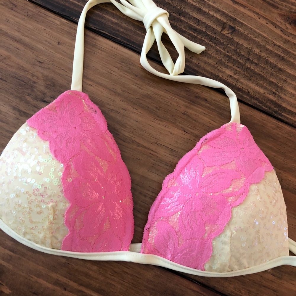 Pinkini Bikini - Picture 2 of 8